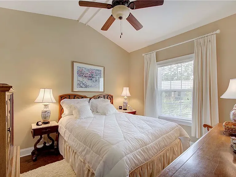 404 Reserve Ln — Photo 16