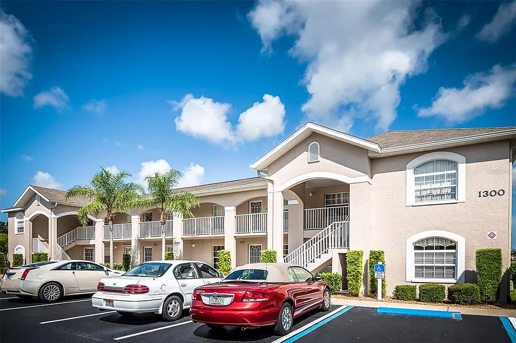 2 bed, 2.0 bath, 1150 sqft, $2,500 — Photo 1