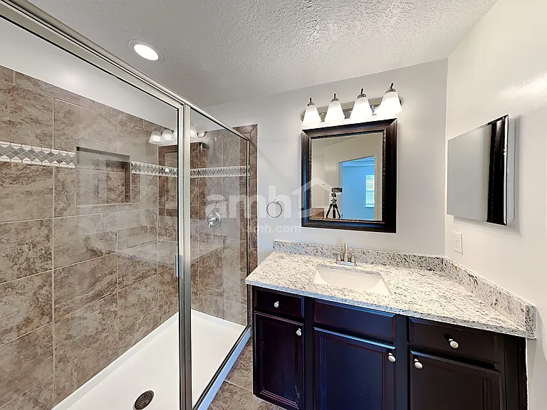 2433 Adams Lake Blvd — Photo 15