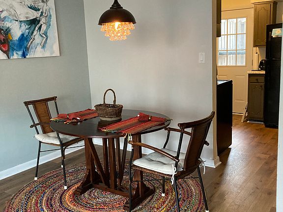 3rd image of 220 Elizabeth St APT G7