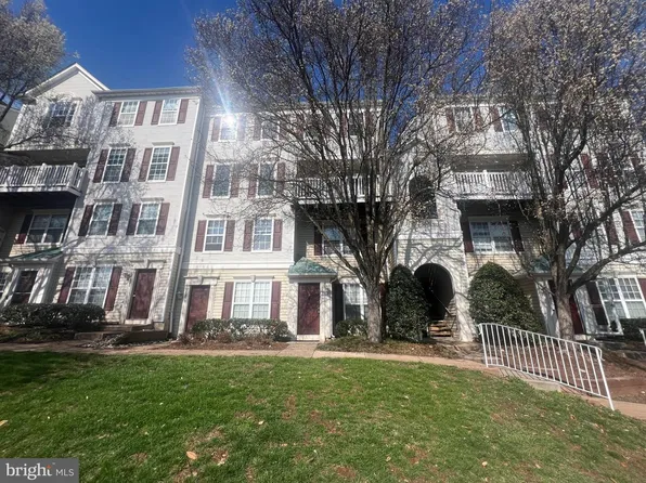 21877 Elkins Ter, Sterling, VA 20166