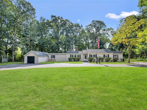 261 Harned Road, Commack, NY 11725