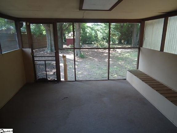 5th image of 5050 Coach Hill Dr