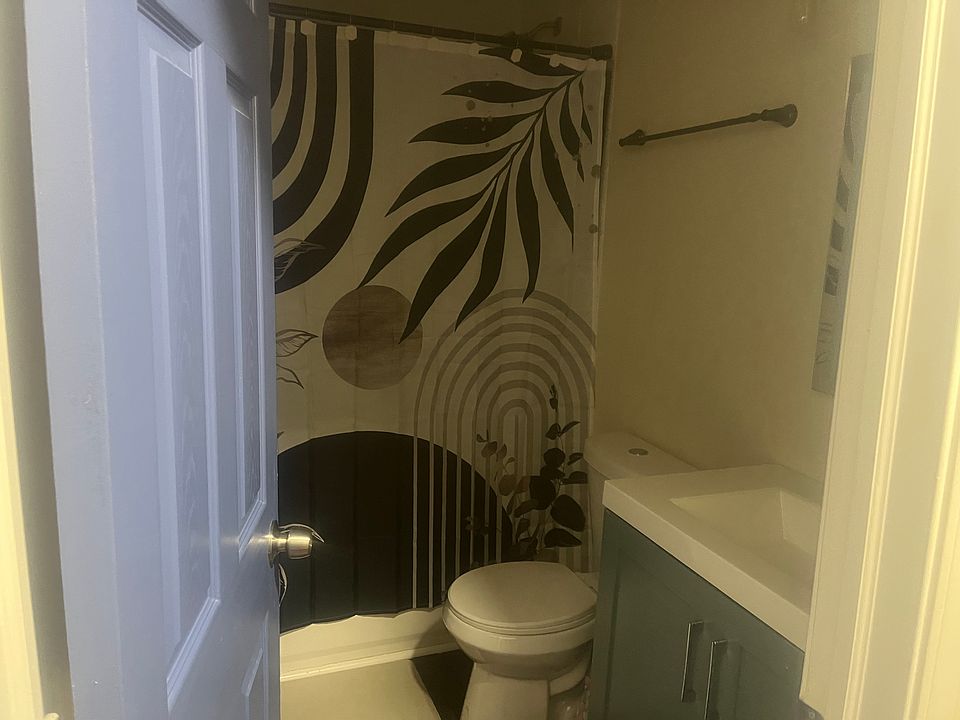1st image of 1721 Beechwood Blvd SW #6