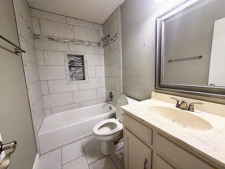 10812 Windridge Dr — Photo 10