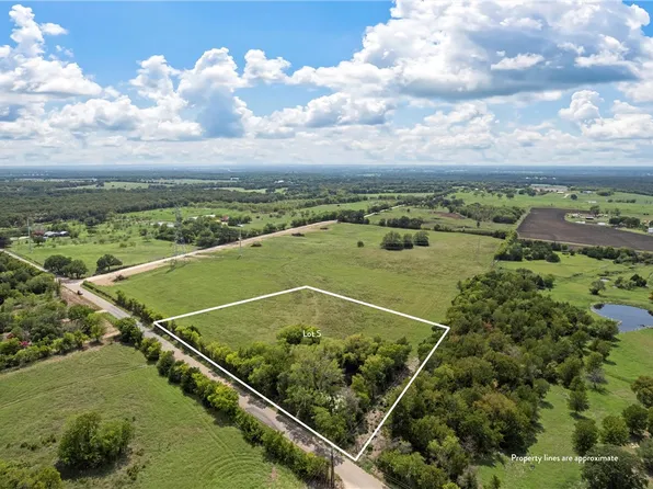 4775 Fort Graham Rd, West, TX 76691
