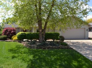 33183 Wren Haven St, North Ridgeville, OH 44039