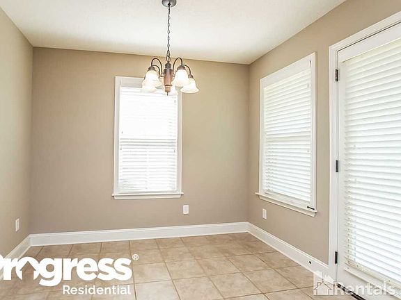 5th image of 1367 Arbor Lake Dr S