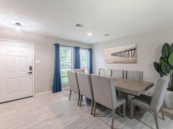 3rd image of 19522 Narcissus Brook Ln
