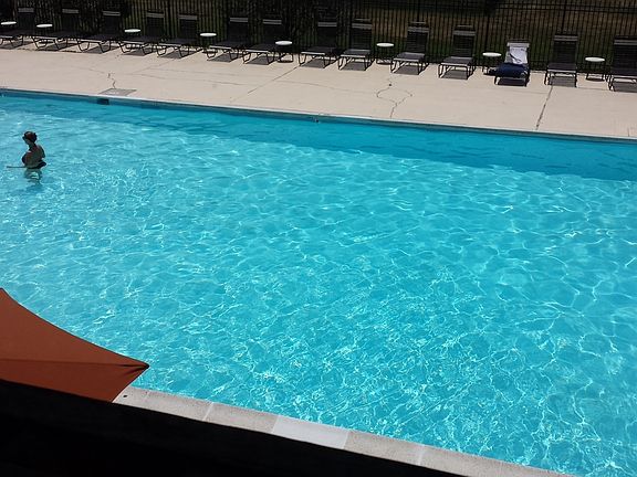 3rd image of 4741 Windermere Ct APT 103