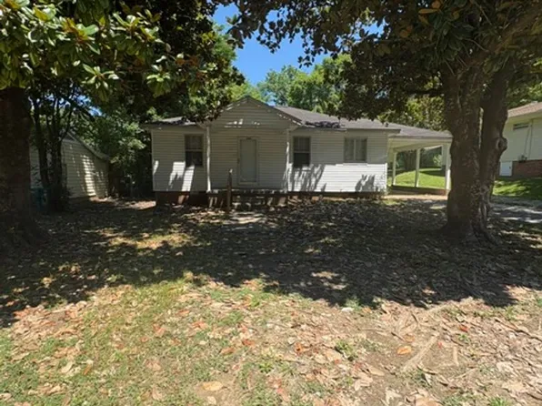 1002 Chickasaw Trl, Tupelo, MS 38801