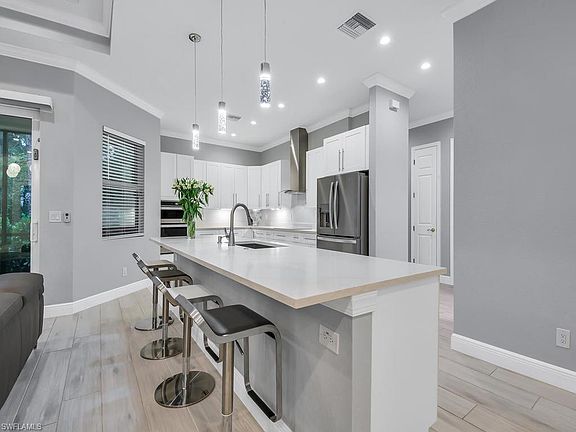 5th image of 9360 Bonita Bill St
