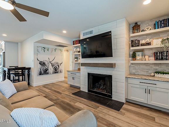 5th image of 8508 E CLARENDON Avenue