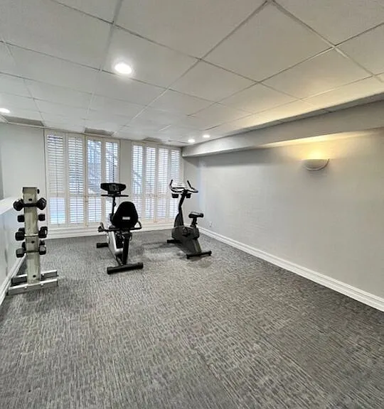 906 N Doheny Dr #512 — Photo 39