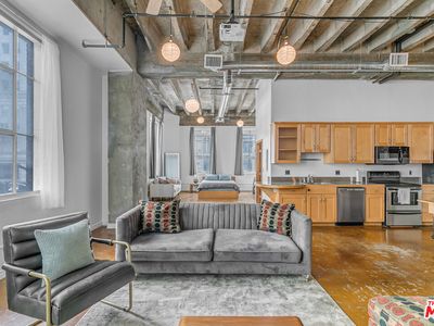 312 W 5th St APT 218, Los Angeles, CA, 90013