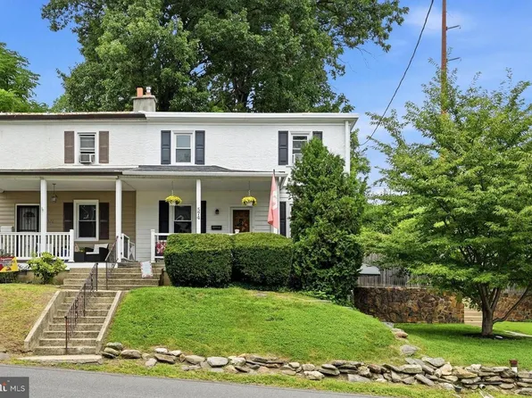 574 Mill Rd, Havertown, PA 19083