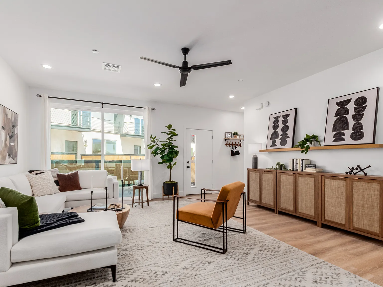 Sonoran Townhomes — Photo 2