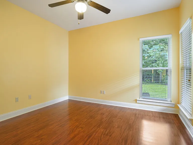 9442 Boone Dr — Photo 18