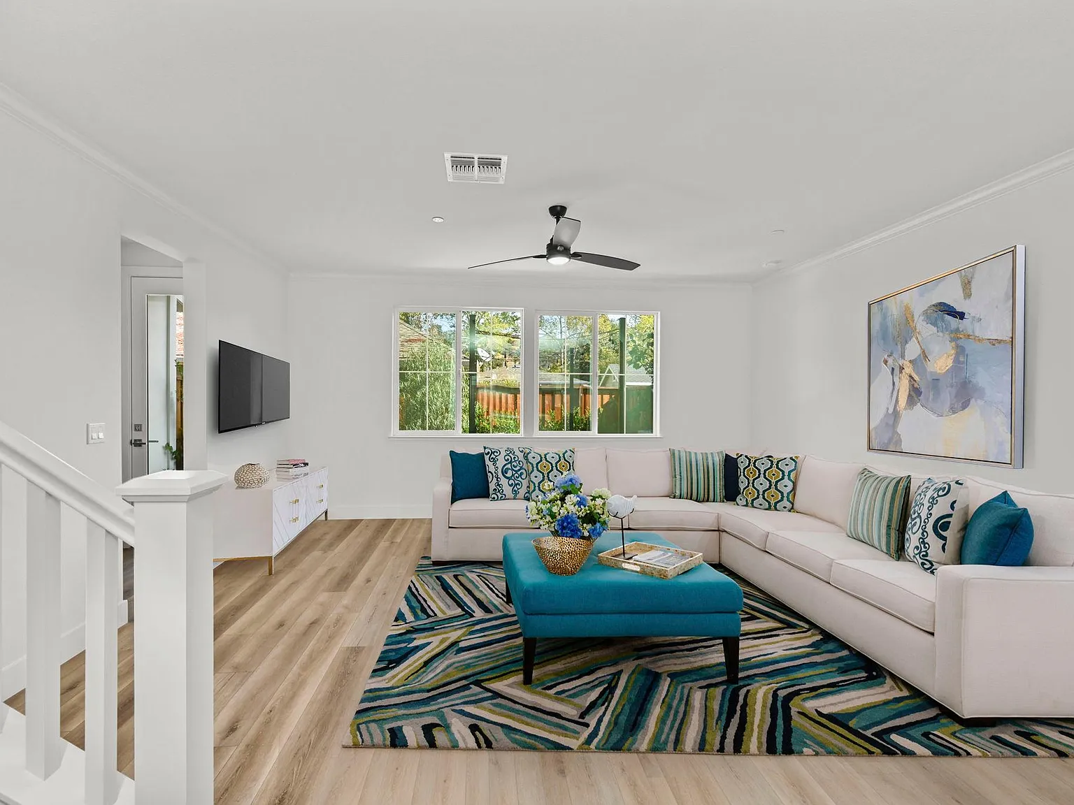 2 bed, 2.5 bath, 1700 sqft, $4,200 — Photo 4