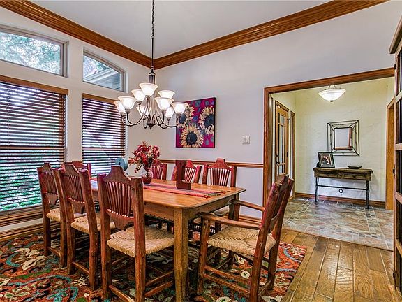 5th image of 6601 Emerald Dr