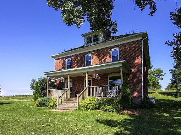 3rd image of 1536 300th St