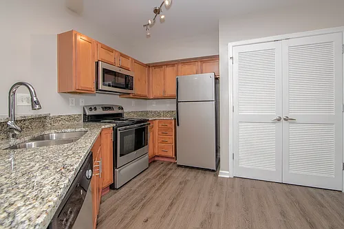 Heritage at Settlers Landing Apartments Photo 1 Heritage at Settlers Landing Apartments Photo 1