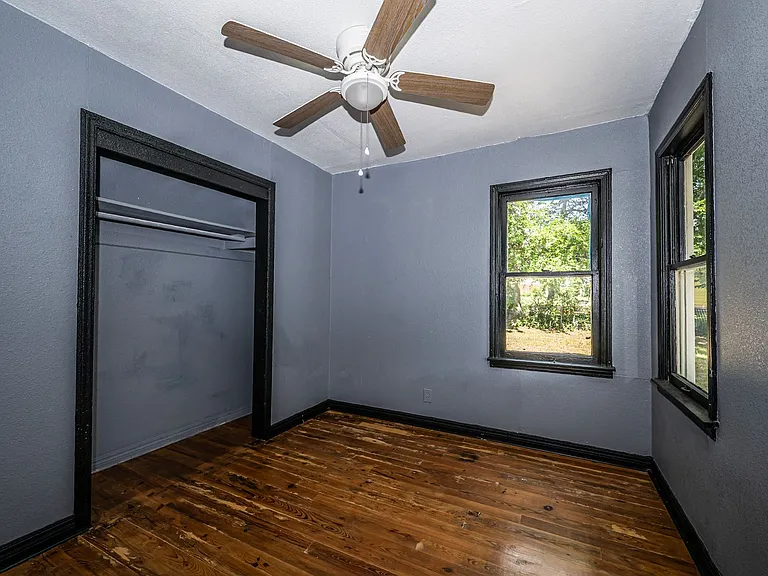 808 NW #H — Photo 13