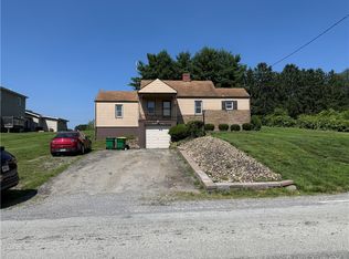 244 E McQuistion Rd, Butler, PA 16001