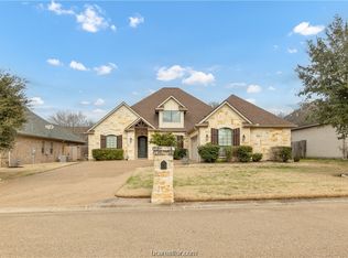 4411 Hearst Ct, College Station, TX 77845