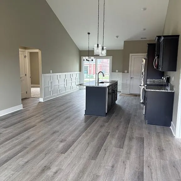 2034 Harmony Ln — Photo 2