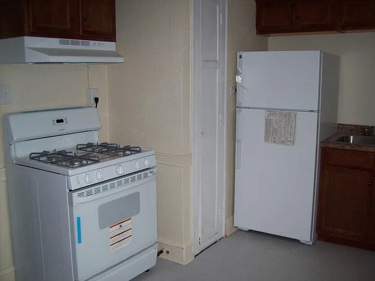 807 Forsythe Ave #7 — Photo 4