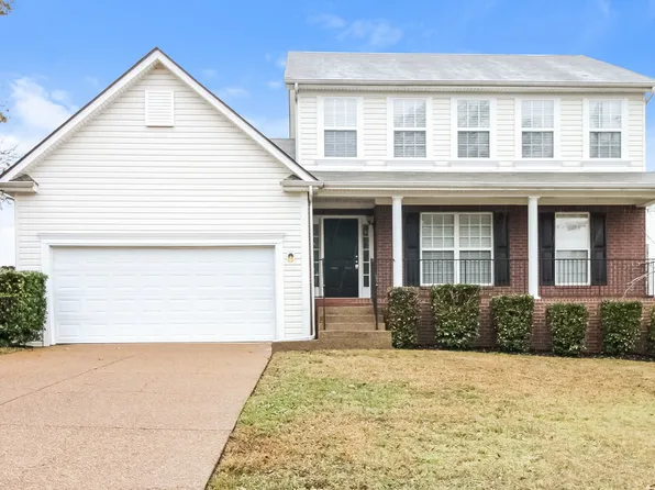 214 Briarcotes Cir, La Vergne, TN 37086
