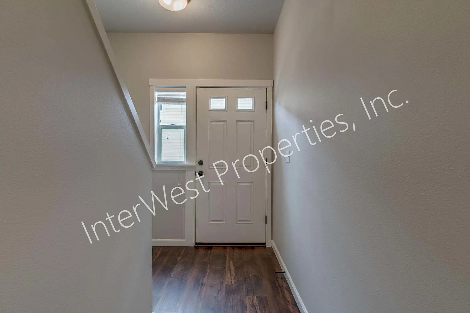 3 bed, 2.5 bath, 1653 sqft, $2,495 — Photo 2