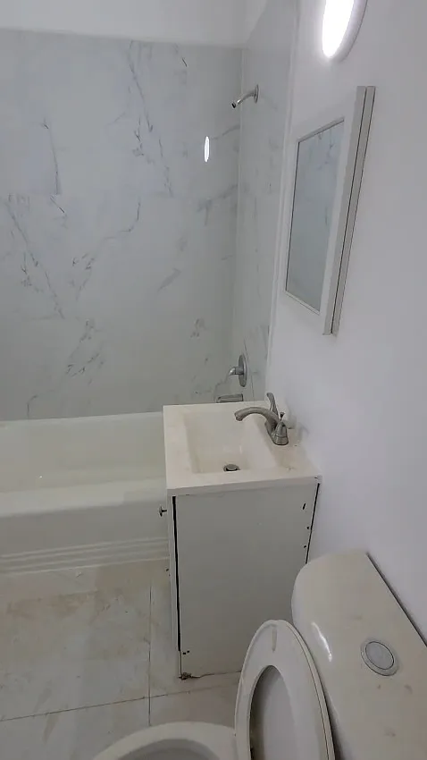 325 Roseville Ave — Photo 4
