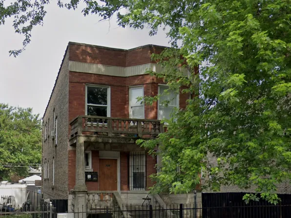725 N Ridgeway Ave, Chicago, IL 60624
