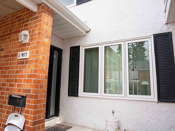 3rd image of 407 Keats Way #2