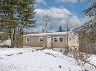 65 Oval Dr, Dallas, PA 18612