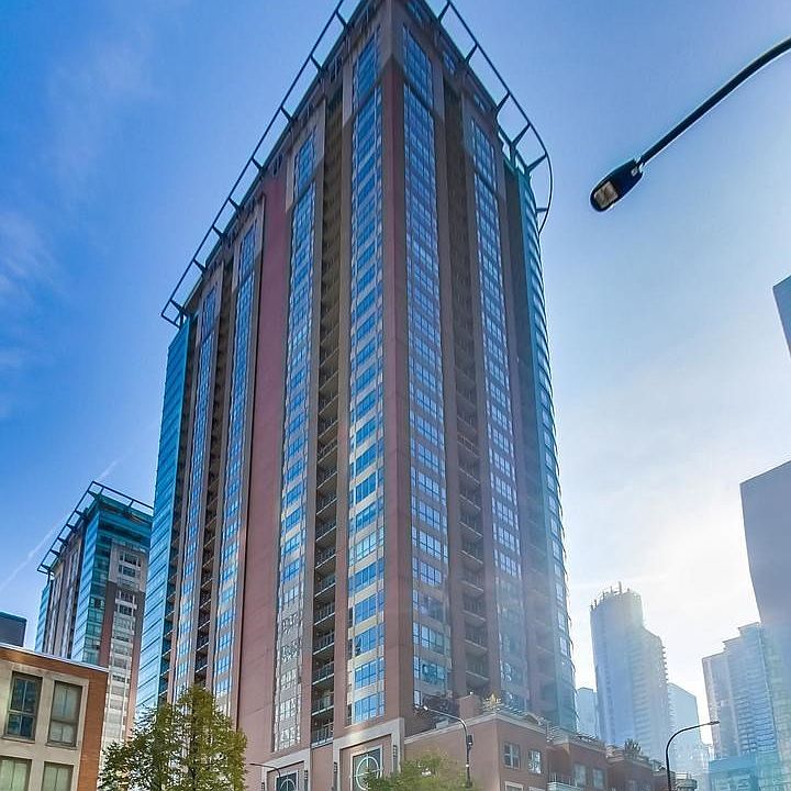 1st image of 415 E North Water St APT 702