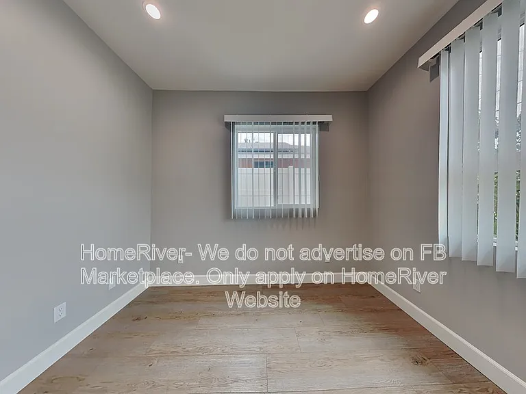5749.5 Klump Ave — Photo 9