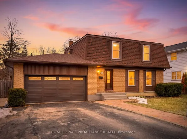 14 Forest Hill Cres, Belleville, ON K8N 4M5