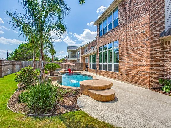 3rd image of 25103 Oakton Springs Dr