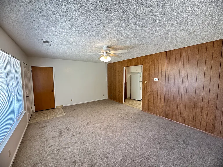 649 Marshall St #B — Photo 10