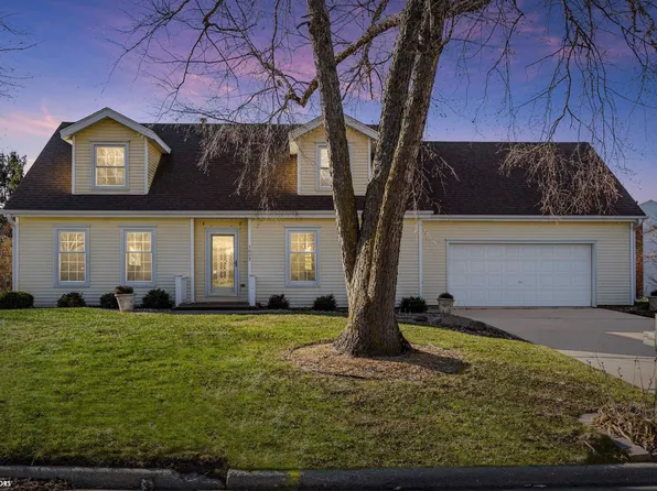 1007 Ratcliffe Dr, Marshalltown, IA 50158