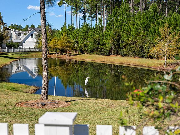 2nd image of 141 Sandchase Cir