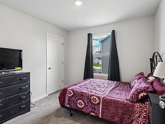 4th image of 5637 Brook View Ave
