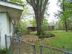 4th image of 3017 Laramie Cir