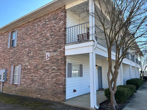 202 Tomlinson Dr APT 5A, Starkville, MS 39759