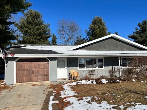 326 E Green Meadow Dr