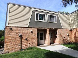 7453 W Franklin Ave, Minneapolis, MN 55426