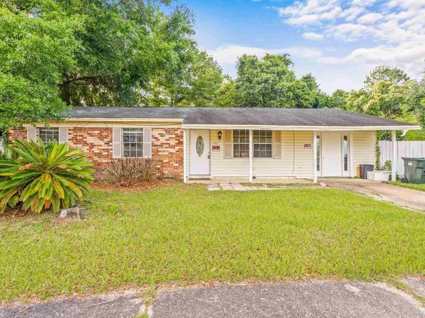 1205 Santa Fe Cir, Pensacola, FL 32505